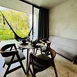 307 Seremonia Selva Private Pool New Apartment King Bed Wifi
